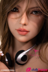 Lexie sexdoll en levrette en stock 165cm C-cup FunWestDoll