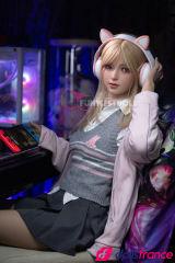 Sexdoll gameuse blonde Alice en stock EU 159cm A-cup FunWestDoll