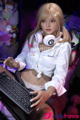 Sexdoll gameuse blonde Alice en stock EU 159cm A-cup FunWestDoll