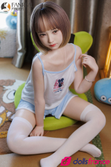 Mo la jeune sexdoll vierge de 18 ans 153cm bonnet B FanReal